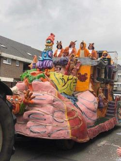 Carnavalwagen te koop